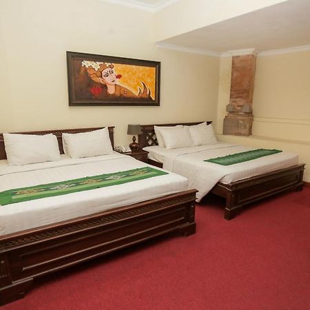 Ubud Hotel & Cottages Malang Exterior foto