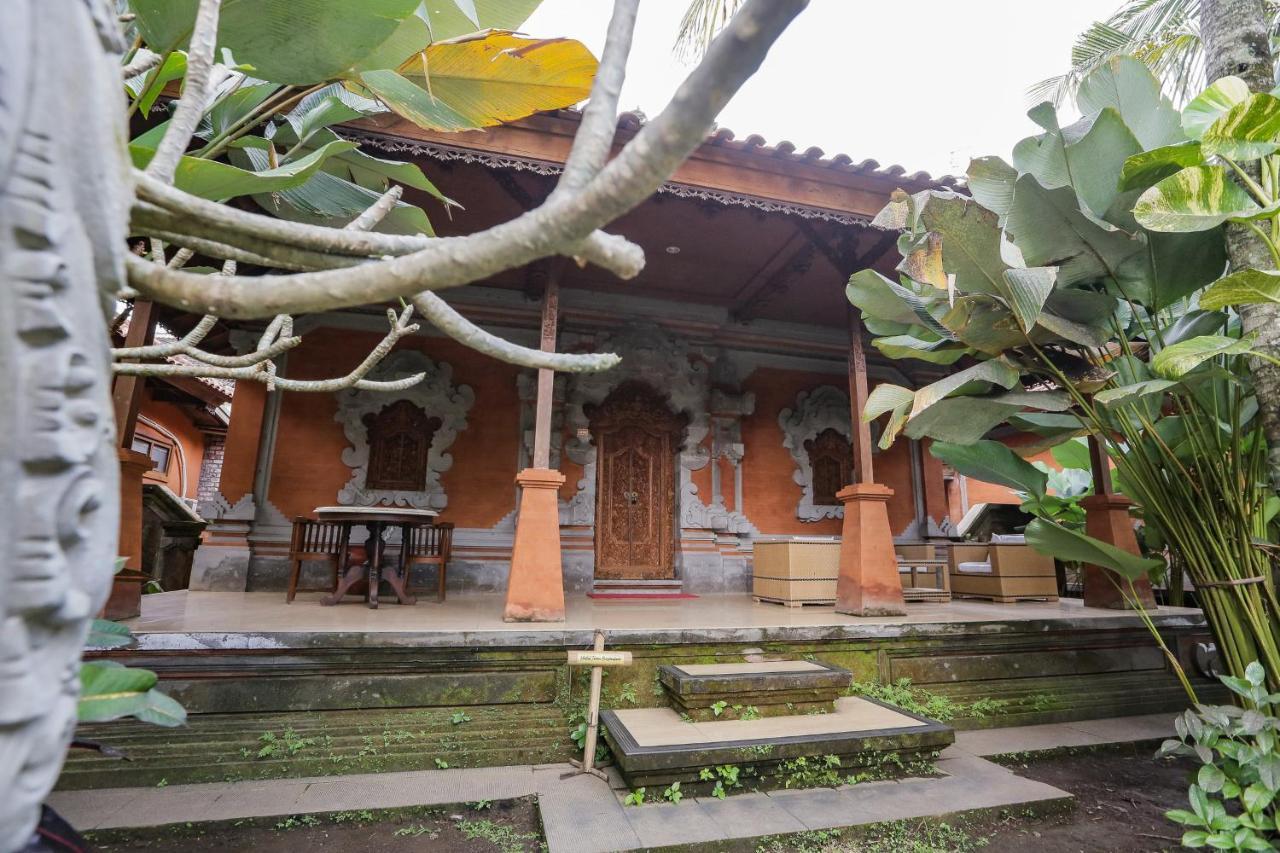 Ubud Hotel & Cottages Malang Exterior foto