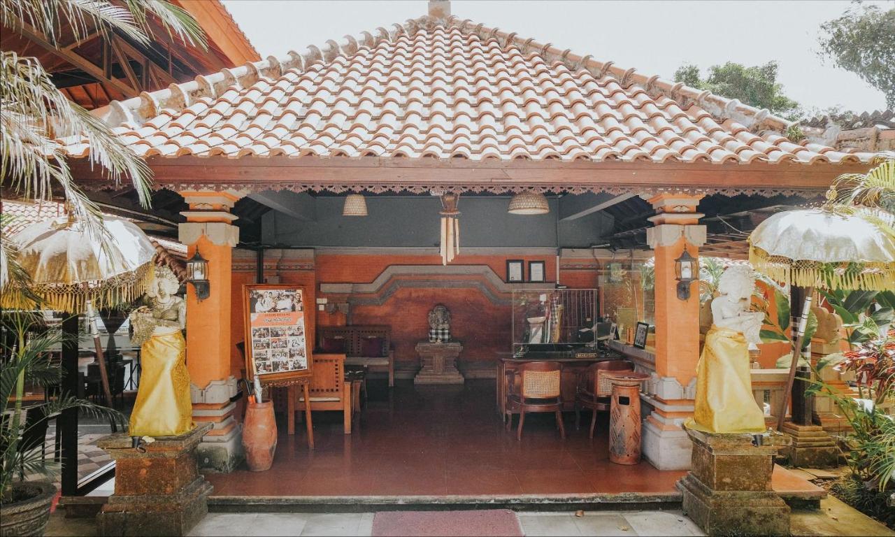 Ubud Hotel & Cottages Malang Exterior foto