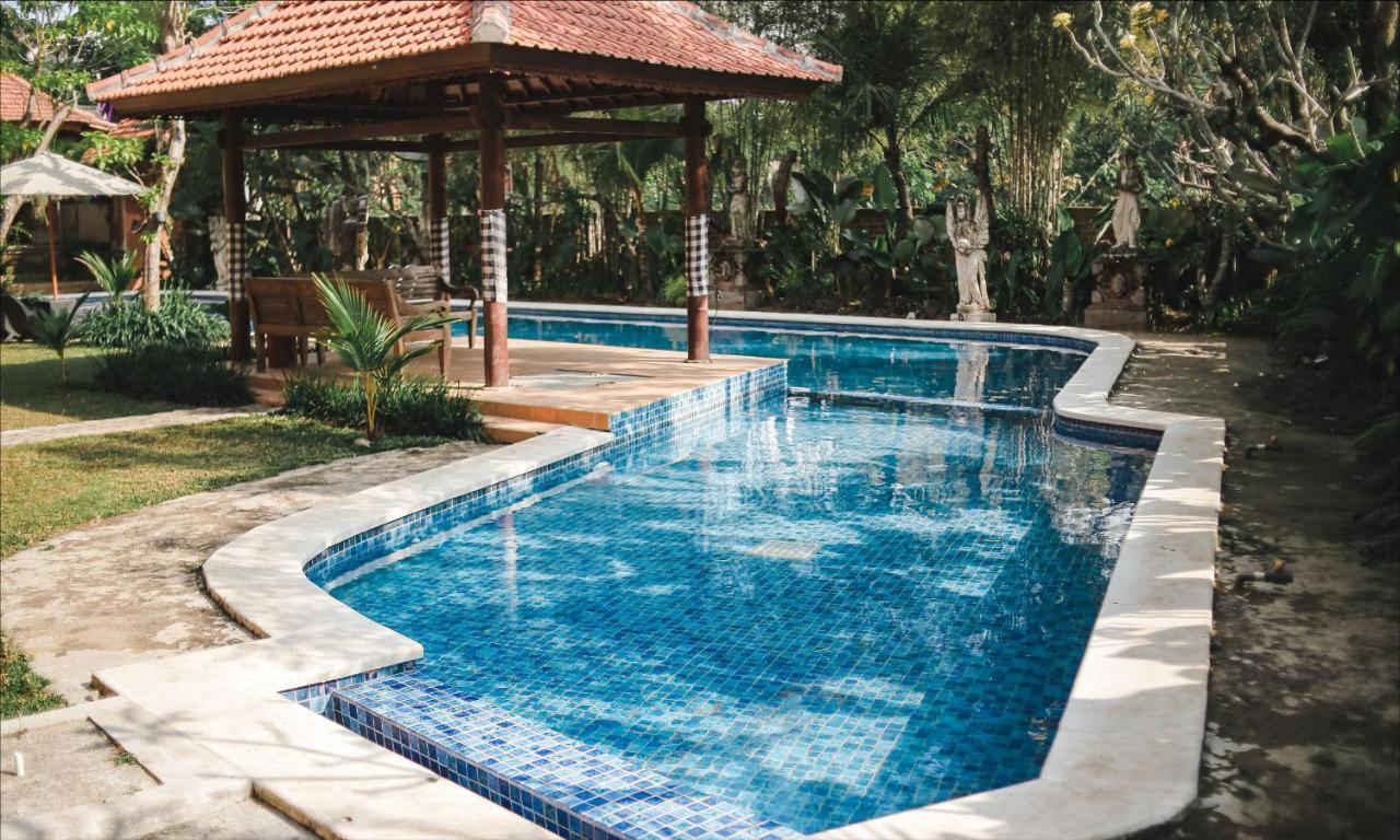 Ubud Hotel & Cottages Malang Exterior foto